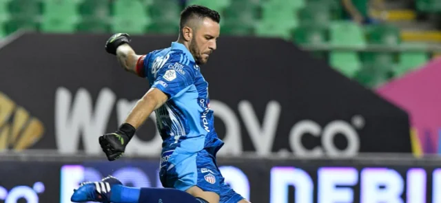 Sebastián Viera, arquero de Junior - Foto: VizzorImage/ Gabriel Aponte