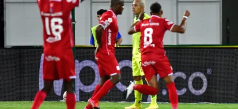 América derrotó a Bucaramanga 2-0.