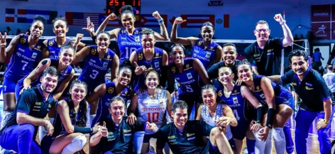 Selección Colombia Femenina de Voleibol. Foto: Twitter/@OlimpicoCol