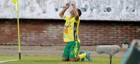 Victoria de Huila 2-0 sobre Llaneros - VizzorImage / Sergio Reyes