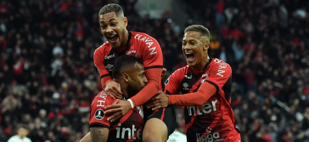 Paranaense dio la sorpresa frente a Palmeiras / AFP Paranaense dio la sorpresa frente a Palmeiras / AFP