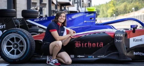 Tatiana Calderón regresa a la Fórmula 2 con los patrocinios de Karol G. / Foto: Instagram Tatiana Calderón.