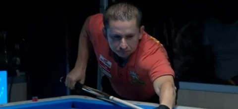 Alexander Salazar, campeón del Torneo Internacional de Billar