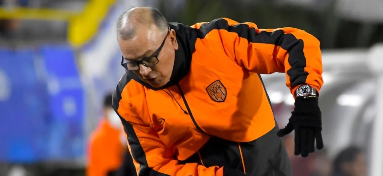 Alberto Suárez, técnico de Envigado - Foto: VizzorImage/ Edgar Cusguen