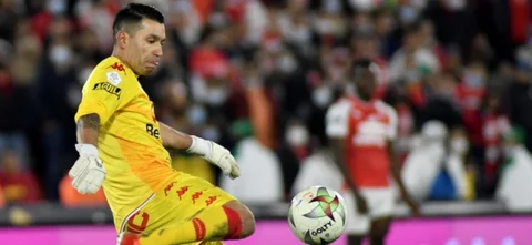 Leandro Castellanos, pendiente de evolución | Foto: VizzorImage / Luis Ramirez