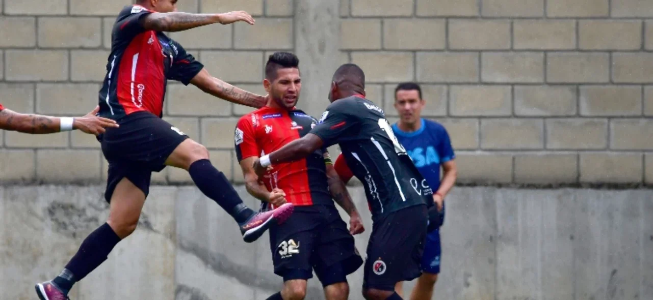 Triunfo para Cúcuta 0-1 sobre Real Santander -VizzorImage / Jaime Moreno