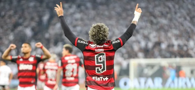 'Gabigol' selló el marcador / AFP