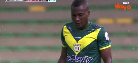 Así fue la jugada de Mina para buscar el empate.