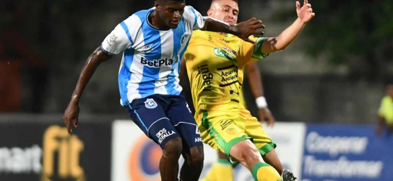 Empate a un gol entre Leones y Real Santander -VizzorImage / Luis Benavides