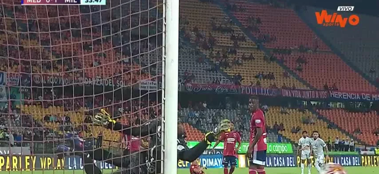 Este fue el palo de Daniel Ruiz ante Medellín