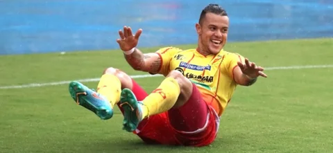 Goles de la remontada de Pereira ante Cortuluá / VizzorImage