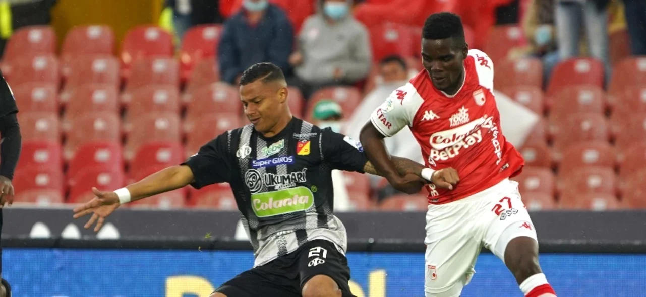 Pereira recibirá a Santa Fe por liga. Foto: VizzorImage / Andres Rot