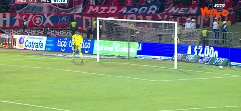 Este fue el remate de Moreno ante Montero en Medellín contra Millonarios