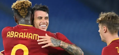 Roma es líder de la Serie A / AFP