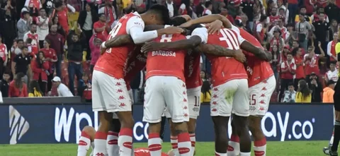 Triunfo agónico de Santa Fe ante Patriotas | Foto: VizzorImage / Luis Ramirez