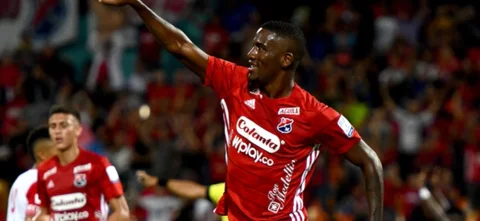 Jorge Segura, defensa Medellín - Foto: VizzorImage/ Luis Benavides