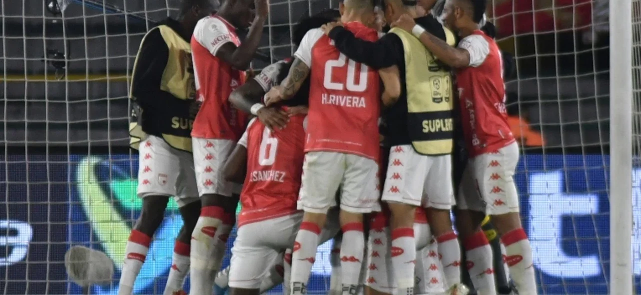 Triunfo para Santa Fe 2-1 sobre Tolima -VizzorImage / Luis Ramirez
