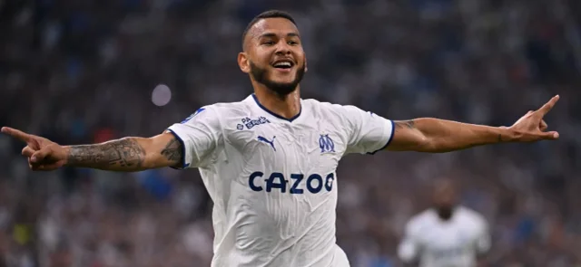 El colombiano Luis Suárez se reportó con doblete. Foto: AFP