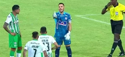 Viera "le envía un mensaje" a Jarlan