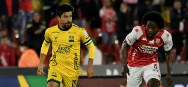 Bucaramanga recibirá a Independiente Santa Fe por la liga. Foto: VizzorImage / Luis Ramirez