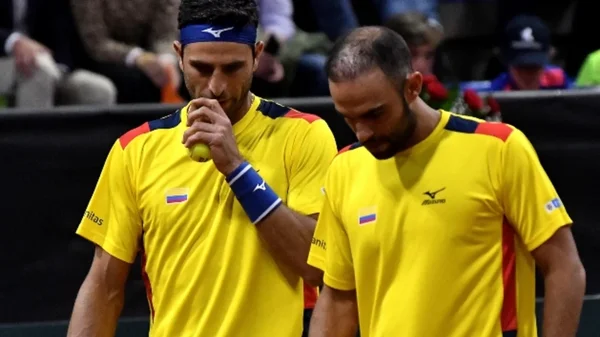 ¡Mano a mano! Mira el divertido reto que cumplieron Juan Sebastián Cabal y Robert Farah