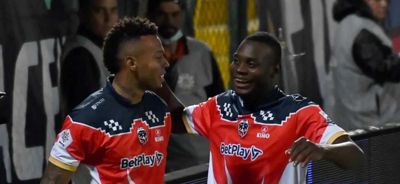 Fortaleza sigue en su objetivo de ascender casillas en la tabla de posiciones del Torneo. / Foto: Vizzorimage.