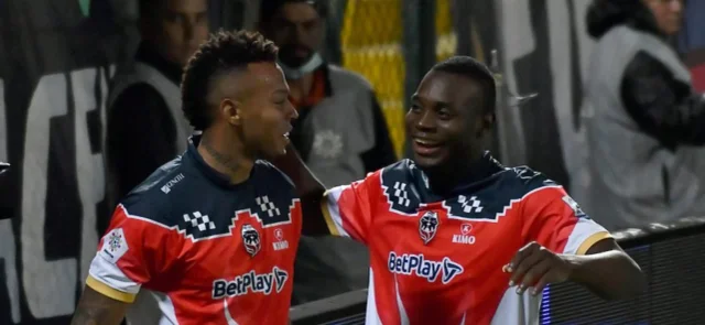 Fortaleza sigue en su objetivo de ascender casillas en la tabla de posiciones del Torneo. / Foto: Vizzorimage.