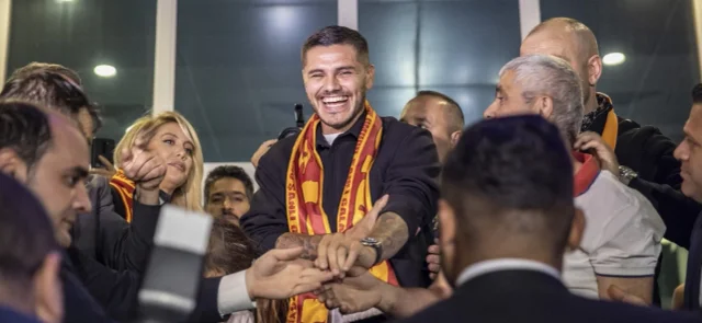 Mauro Icardi llegó a Estambul - Foto: AFP
