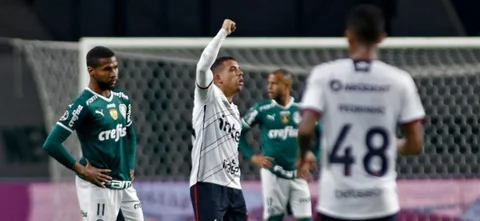 Paranaense clasificó a la final de la Copa Libertadores / AFP