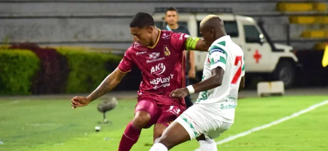 Tolima y Cortuluá empataron sin goles. Foto: VizzorImage / Joan Stiven Orjuela