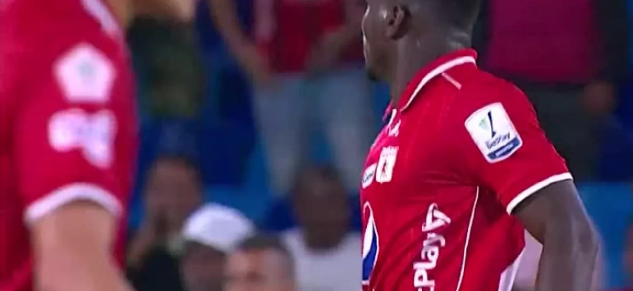 El VAR intervino en el Pascual