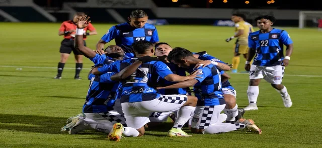 Boyacá Chicó es colíder con 19 puntos en el Torneo BetPlay Dimayor. / Foto: VizzorImage - Macgiver Baron