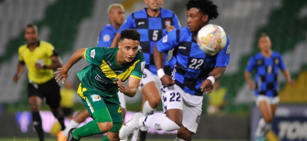 Los mejores momentos del empate en Armenia / VizzorImage