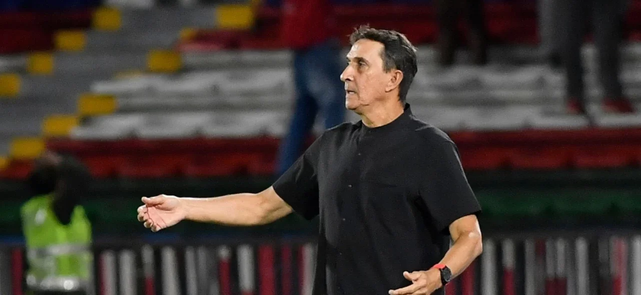 Alexandre Guimarães - Técnico América-vizzorimage