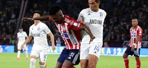 Triunfo de Millonarios ante Junior en el Metro / VizzorImage