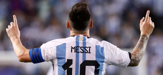 Messi marcó doblete en el triunfo de Argentina ante Jamaica / AFP
