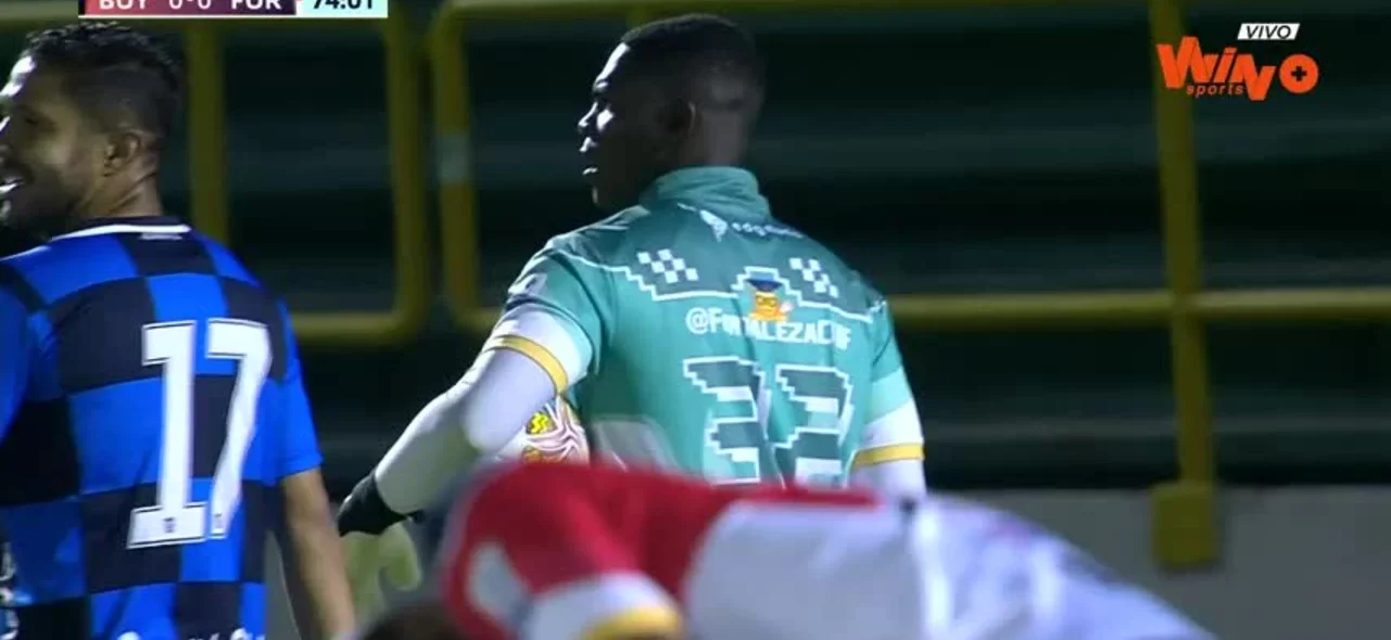 Así fue la atajada de Fortaleza ante Boyacá Chicó.