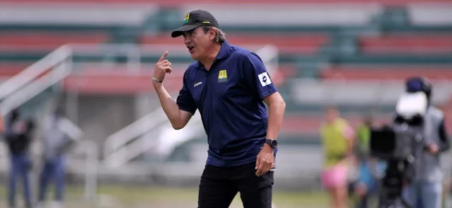 Armando Osma dejó de ser técnico de Bucaramanga. / Foto: VizzorImage - Ricardo Vejarano