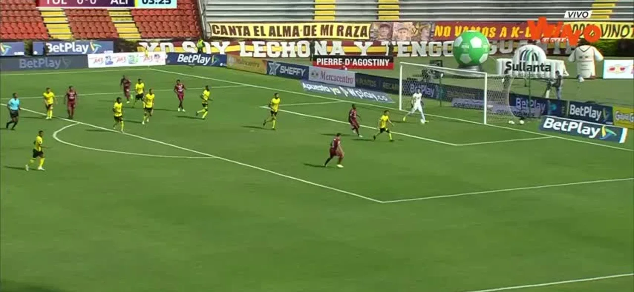 El arquero atajó el remate de Sosa para abrir el marcador