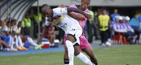 Empate 1-1 entre Envigado y Tolima - VizzorImage / Juan Augusto Cardona