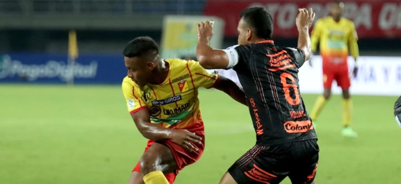 Pereira vs. Envigado - Foto: VizzorImage/ Pablo Bohórquez