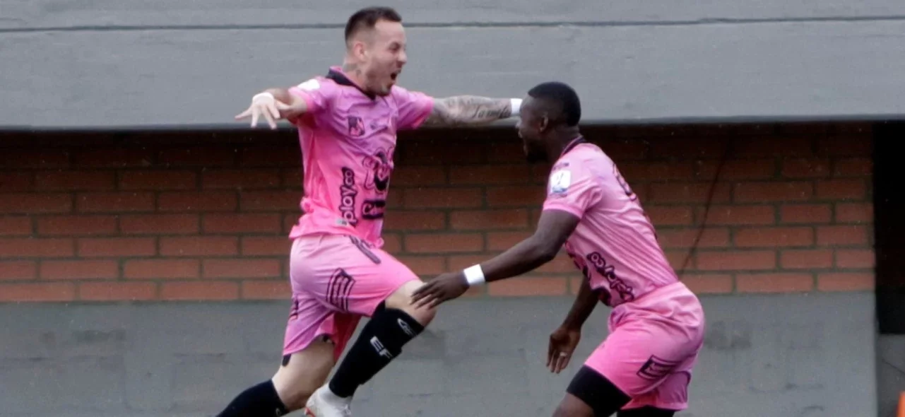 Envigado vs. Junior - Foto: VizzorImage/ Andrés Álvarez