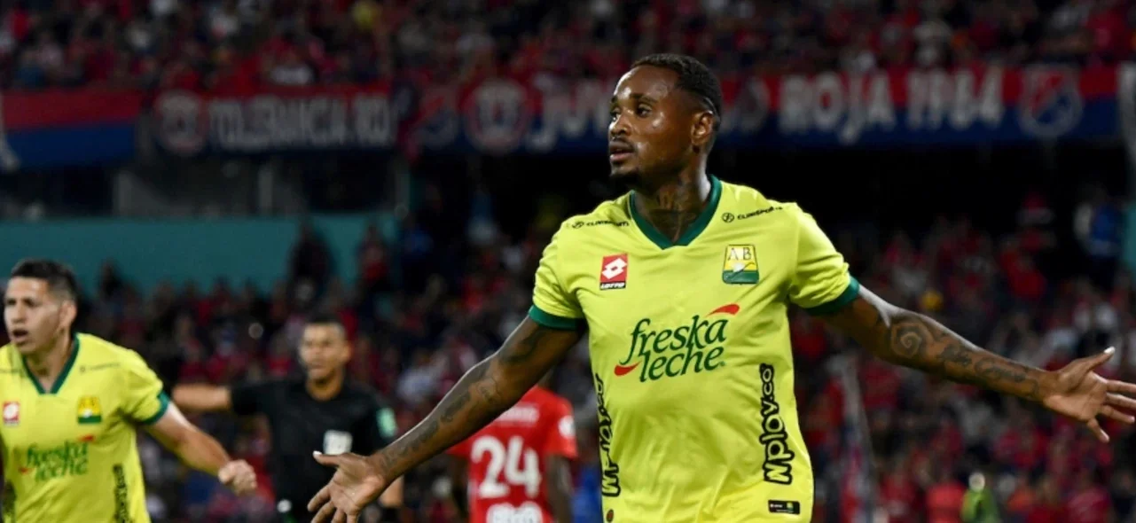 Así fue la victoria de Bucaramanga sobre Medellín. / Foto: VizzorImage - Luis Benavides