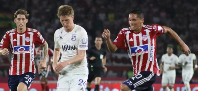 Andrés Llinás y Carlos Bacca. Foto: VizzorImage / Jairo Cassiani