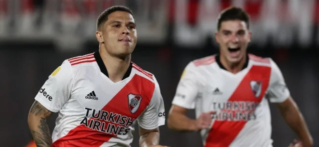 Juan Fernando Quintero anotó en la victoria de River Plate. / Foto: AFP.