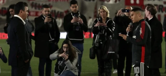 Así fue la carta de Juan Fernando Quintero para Marcelo Gallardo. / Foto: AFP.