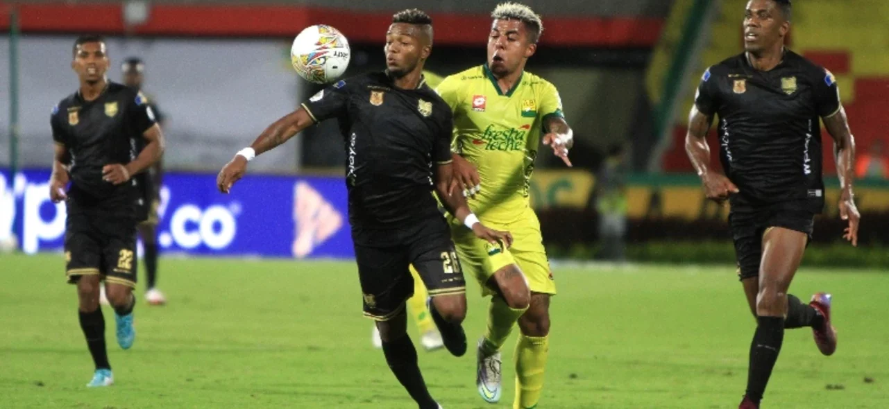 Victoria de Águilas Doradas 0-1 sobre Bucaramanga -VizzorImage / Jaime Moreno