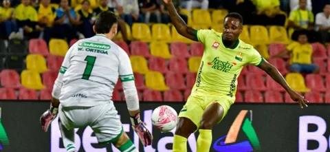 Victoria de Bucaramanga 2-1 sobre La Equidad -VizzorImage / Jaime Moreno