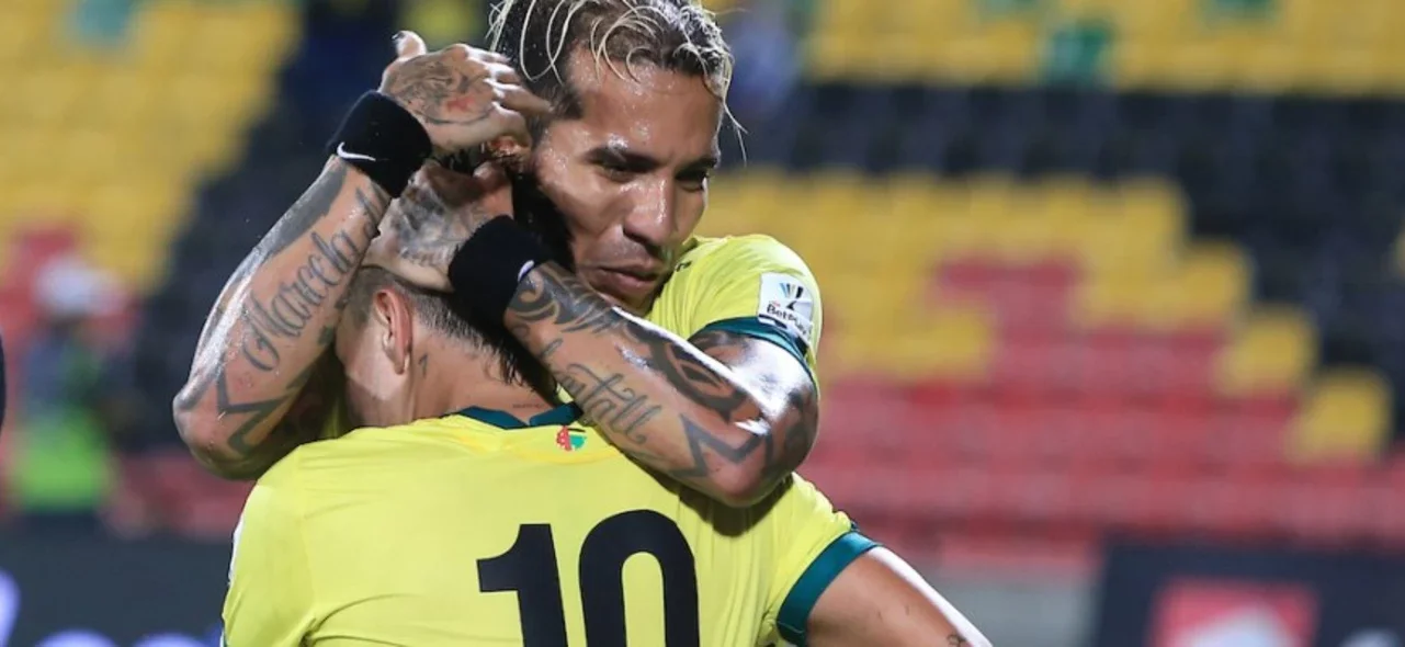 Sherman Cárdenas fue el gran protagonista del partido | Foto: VizzorImage / Jaime Moreno