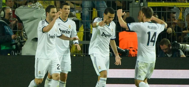 Gonzalo Higuaín anunció su retiro del fútbol / AFP